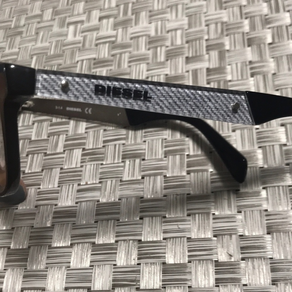 Diesel Frame - Picture 3 of 8